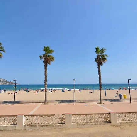 Rnet - Front De Mer - Roses Costa Brava Exterior photo